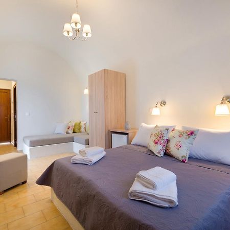 Alexander'S Great View Aparthotel Fira  Exterior photo